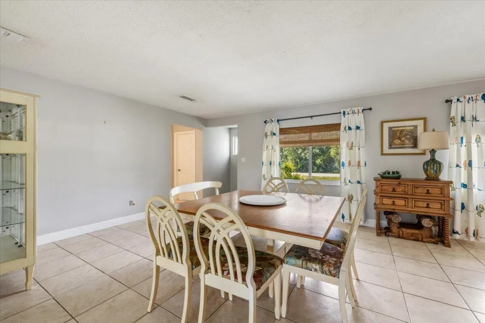 5904 Killarney Avenue Fort Pierce, FL 34951