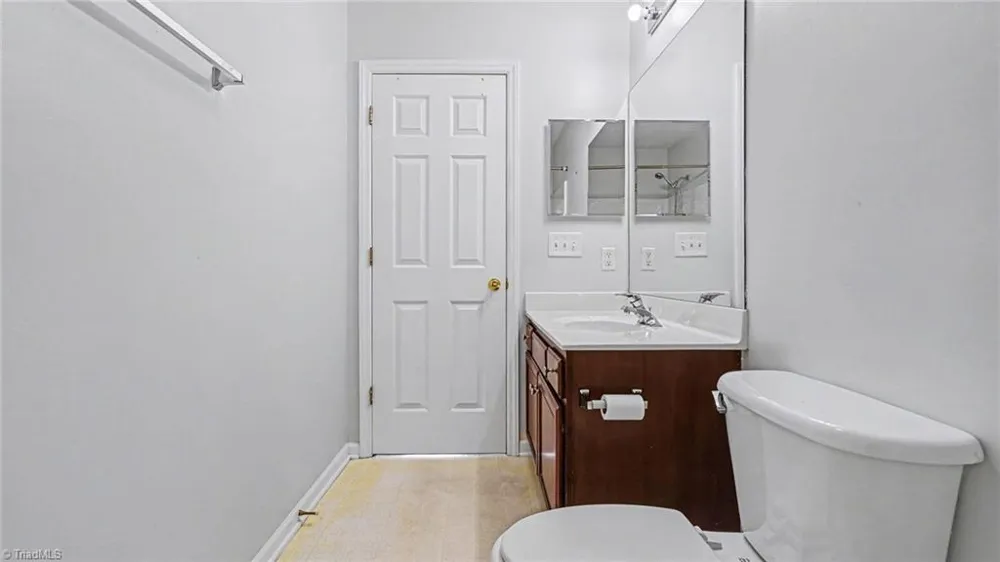 620 Piermont Court Winston-Salem, NC 27103