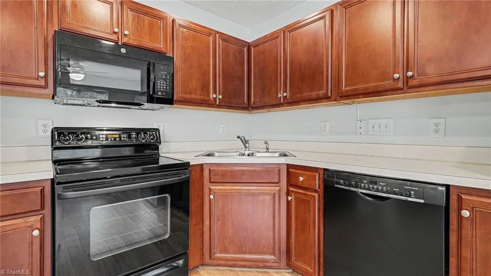 620 Piermont Court Winston-Salem, NC 27103