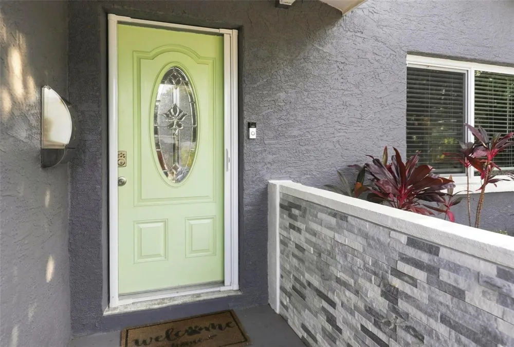 8028 25TH AVENUE St Petersburg, FL 33710