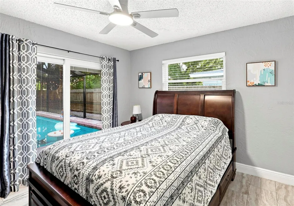 8028 25TH AVENUE St Petersburg, FL 33710