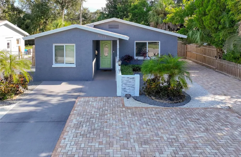 8028 25TH AVENUE St Petersburg, FL 33710