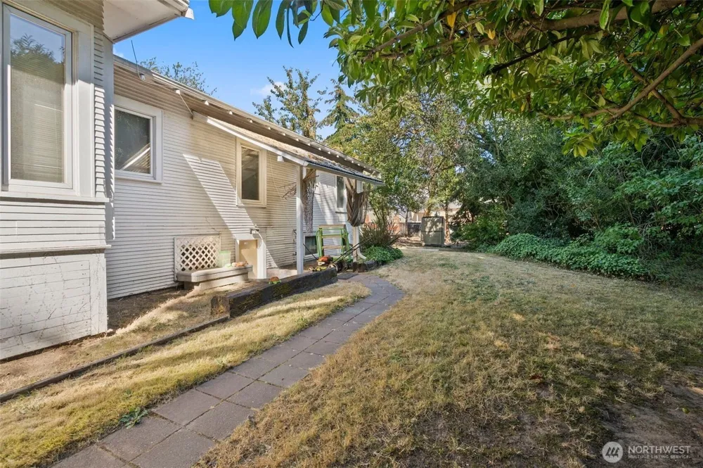 419 S 150th Street Burien, WA 98148