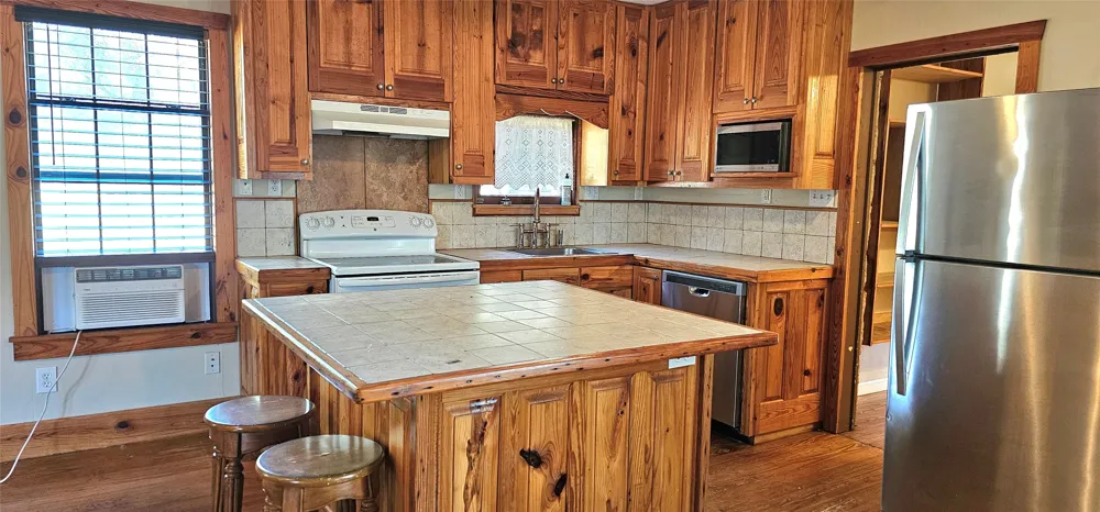 151 Loma Vista Wimberley, TX 78676