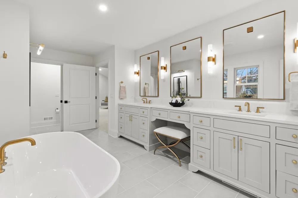 4717 Meadow Road Edina, MN 55424