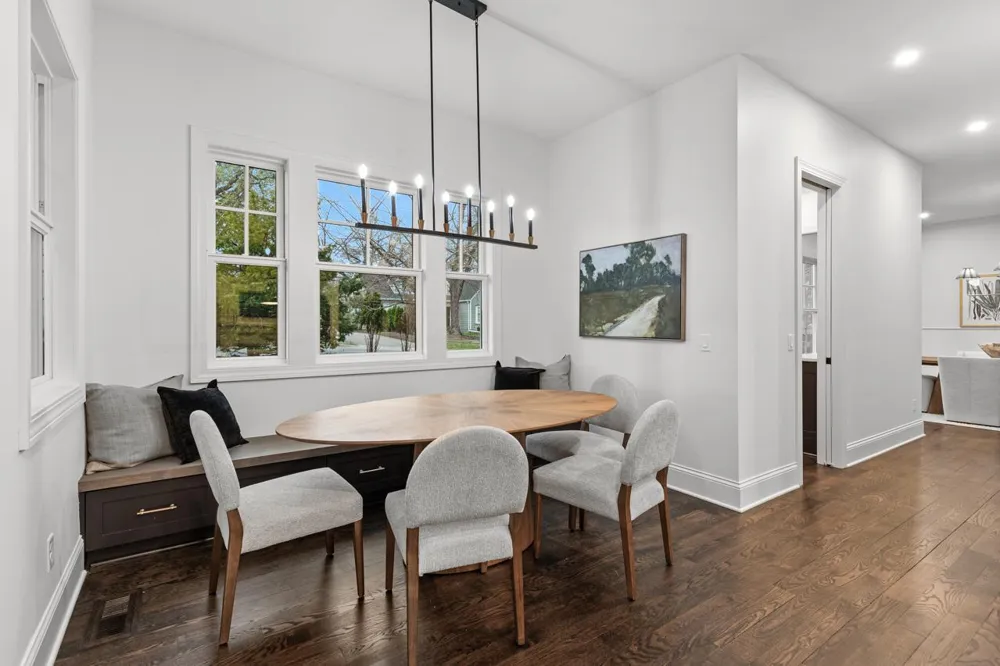 4717 Meadow Road Edina, MN 55424