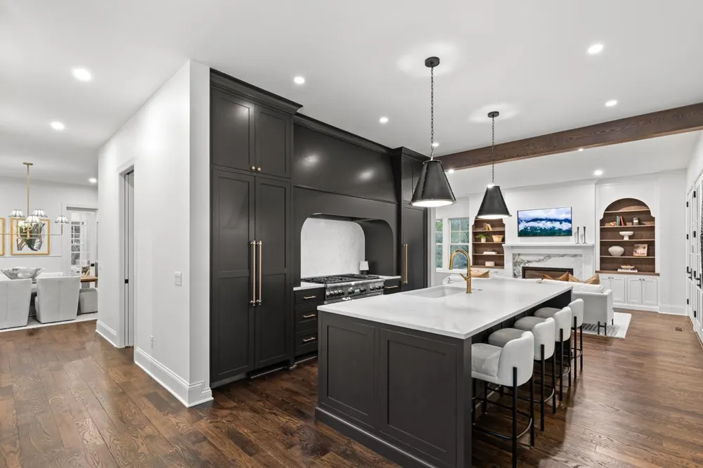 4717 Meadow Road Edina, MN 55424