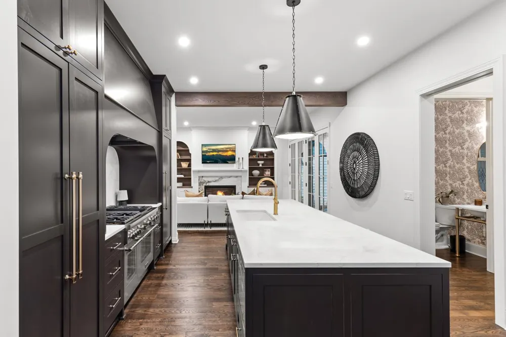 4717 Meadow Road Edina, MN 55424