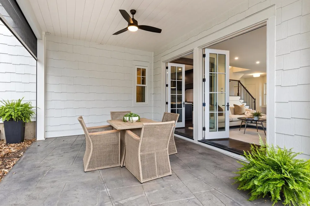 4717 Meadow Road Edina, MN 55424