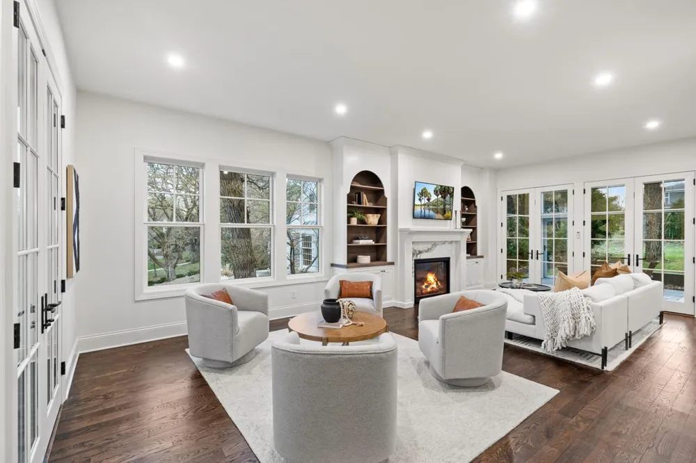 4717 Meadow Road Edina, MN 55424
