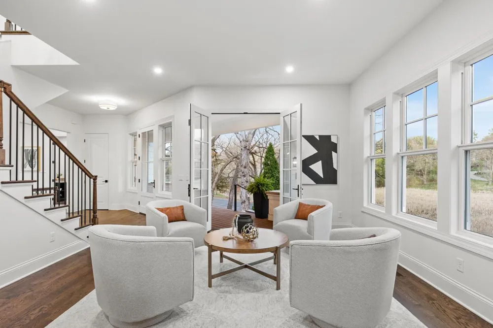 4717 Meadow Road Edina, MN 55424