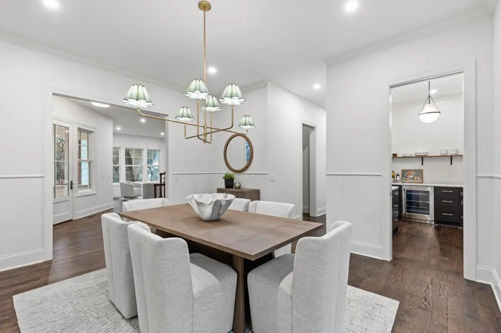 4717 Meadow Road Edina, MN 55424