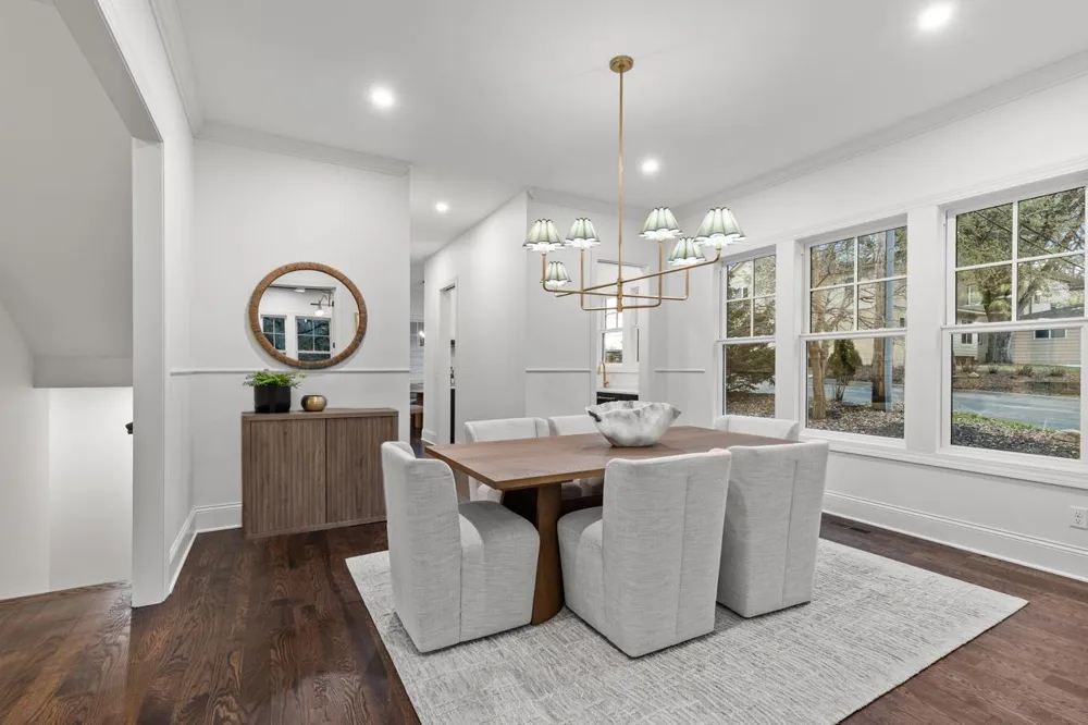 4717 Meadow Road Edina, MN 55424