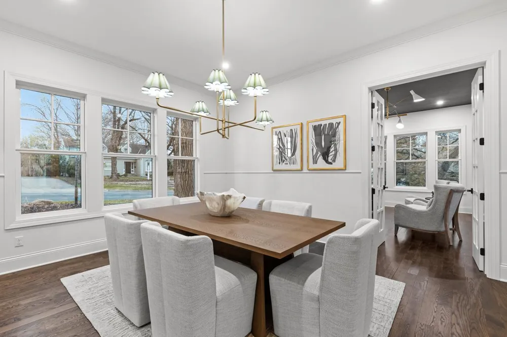 4717 Meadow Road Edina, MN 55424