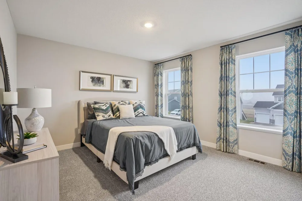 1698 Oak Creek Pass Chaska, MN 55318