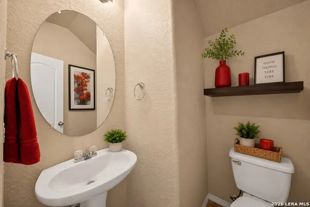5706 Sendero Spg San Antonio, TX 78251