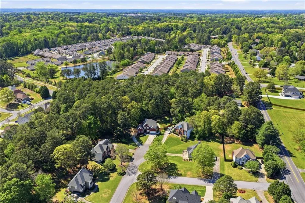 2255 Pinehaven Court SW Grayson, GA 30017