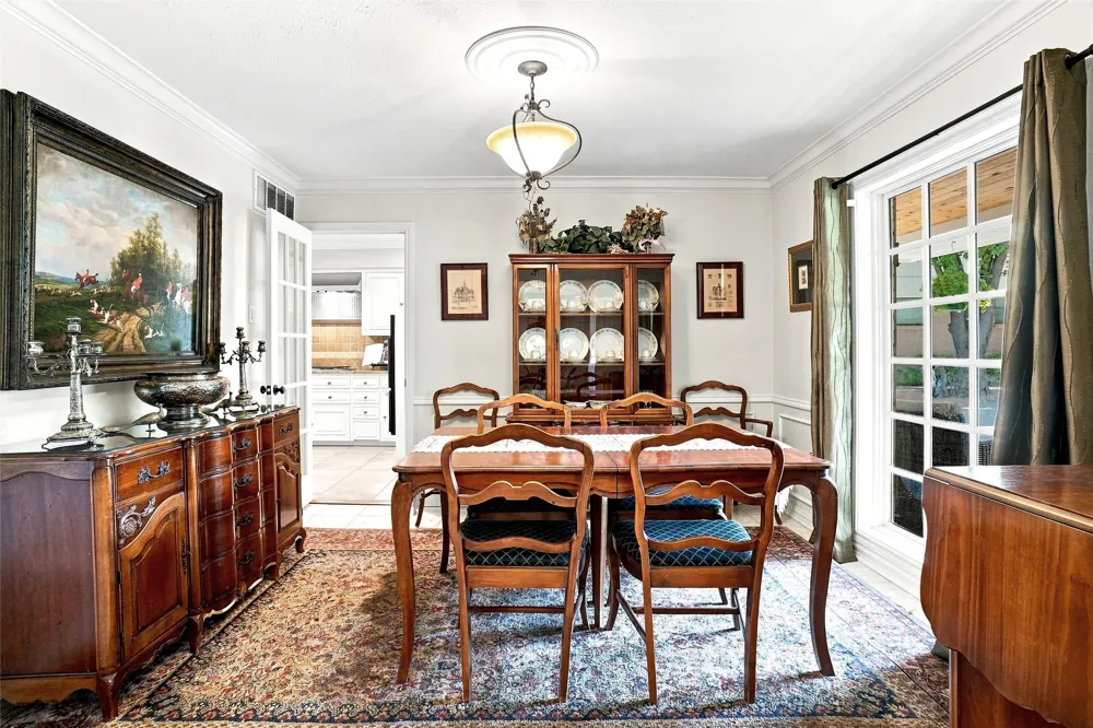 933 Blue Lake Circle Richardson, TX 75080