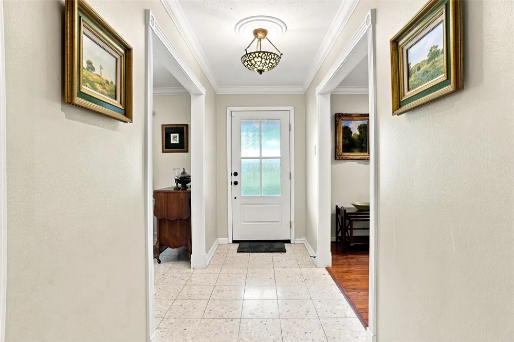 933 Blue Lake Circle Richardson, TX 75080