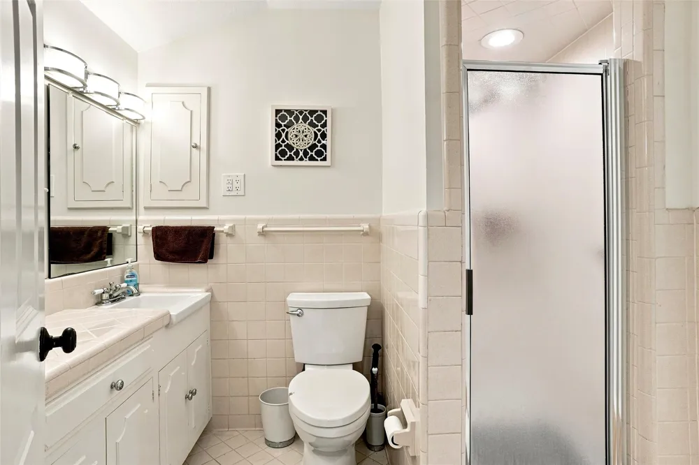 933 Blue Lake Circle Richardson, TX 75080