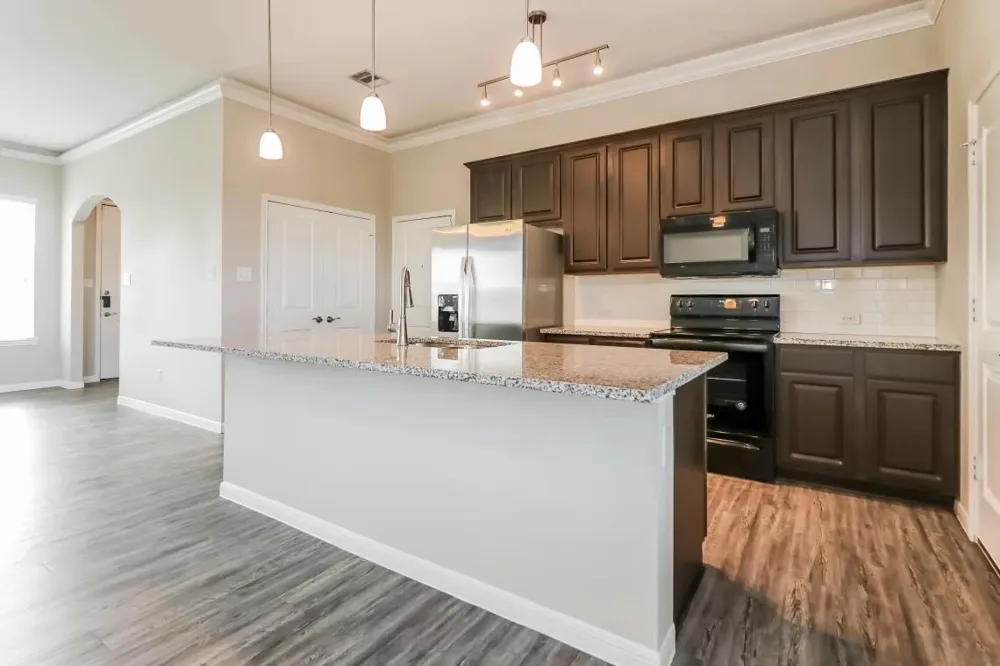 415 Lakeland Circle Rosharon, TX 77583