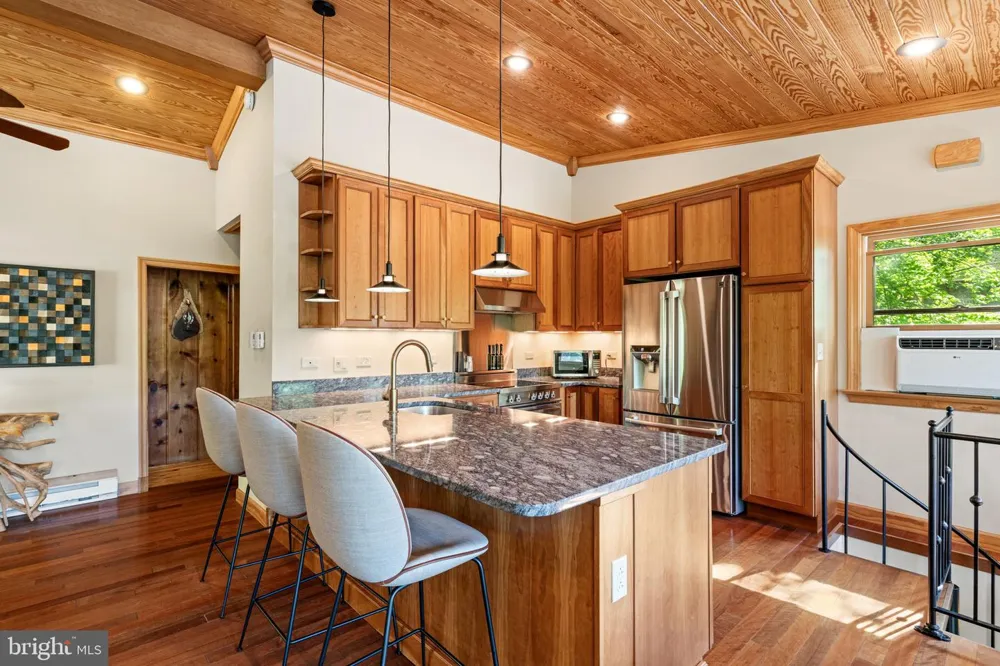 8255 SUNDERMAN PLACE Manassas, VA 20112