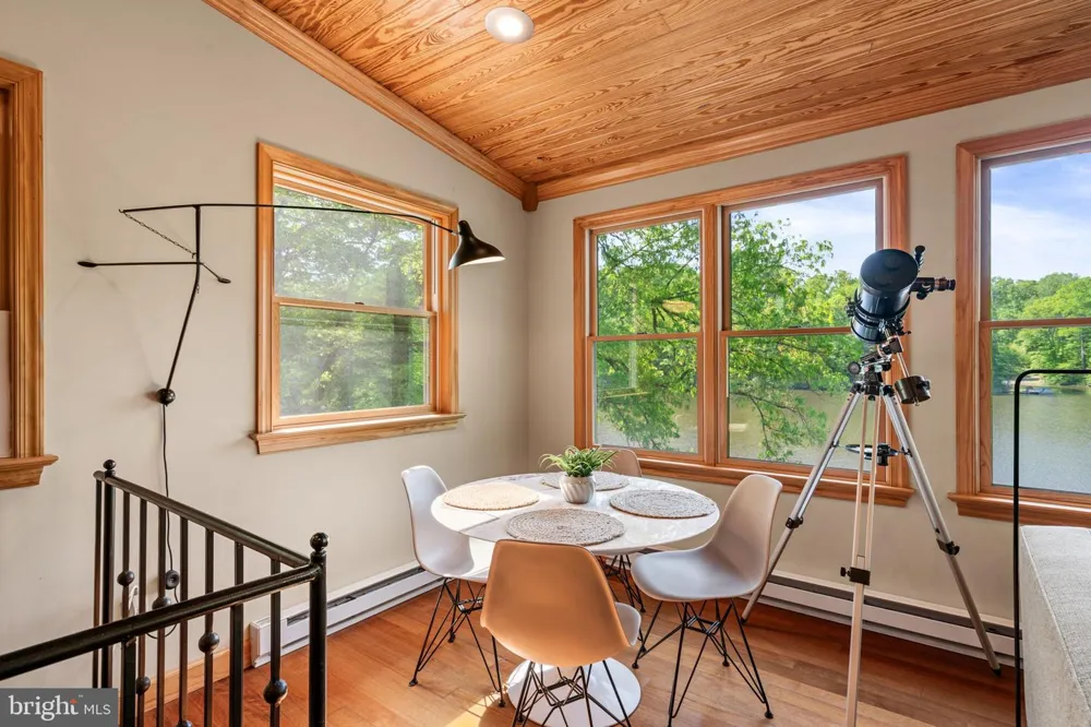 8255 SUNDERMAN PLACE Manassas, VA 20112