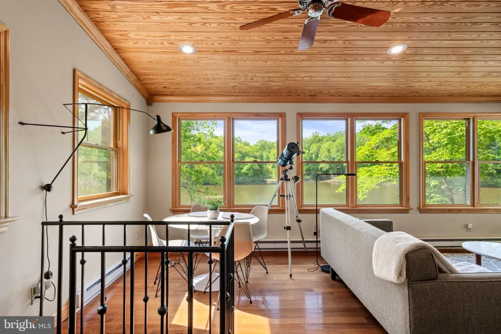 8255 SUNDERMAN PLACE Manassas, VA 20112