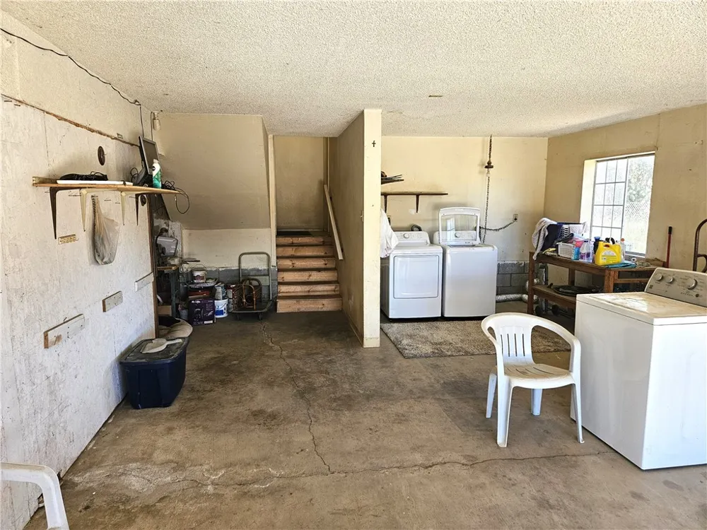 32240 Simpson Road Winchester, CA 92596
