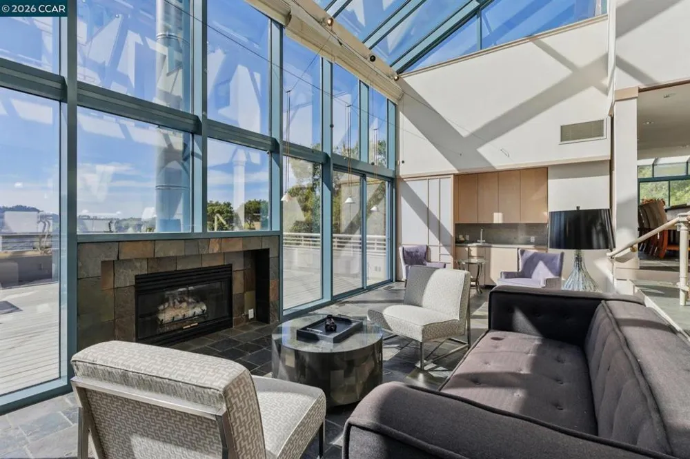 319 Tappan Terrace Orinda, CA 94563