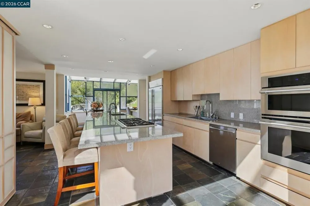 319 Tappan Terrace Orinda, CA 94563