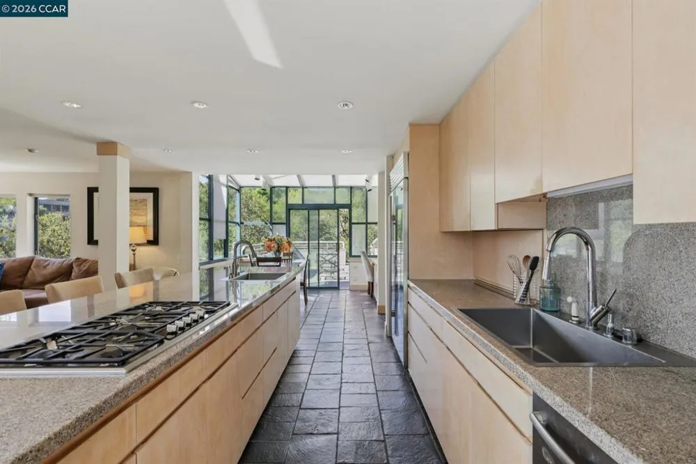 319 Tappan Terrace Orinda, CA 94563