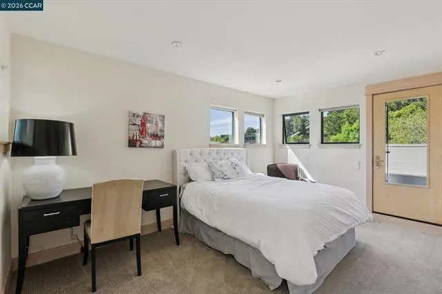 319 Tappan Terrace Orinda, CA 94563