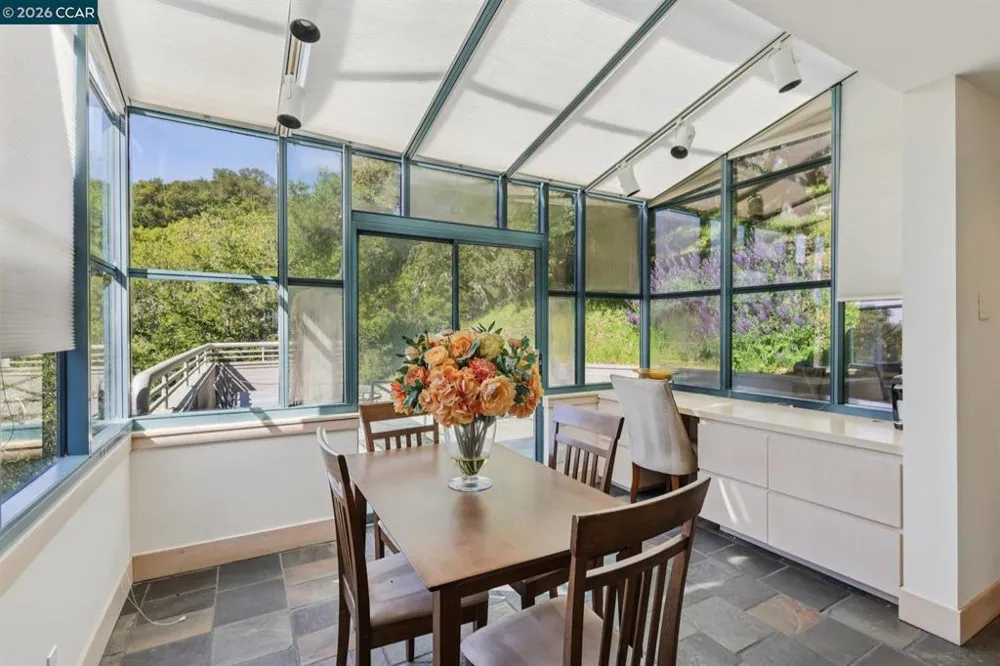 319 Tappan Terrace Orinda, CA 94563