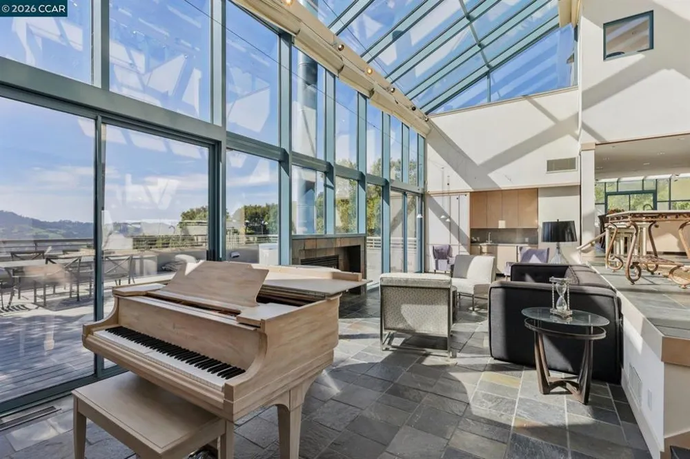 319 Tappan Terrace Orinda, CA 94563