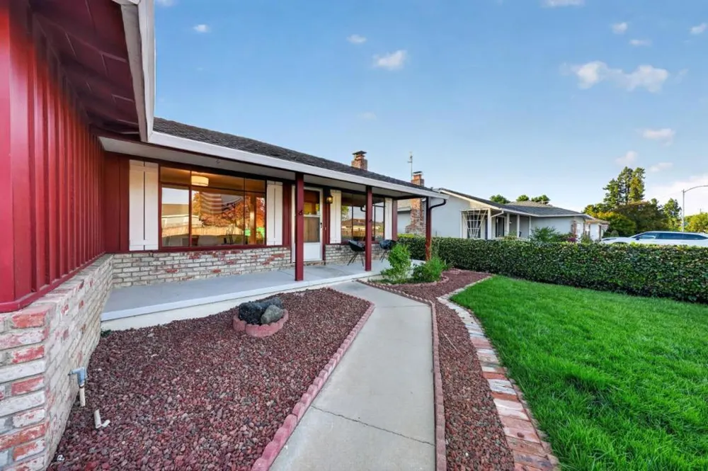 163 Sunset Avenue Sunnyvale, CA 94086