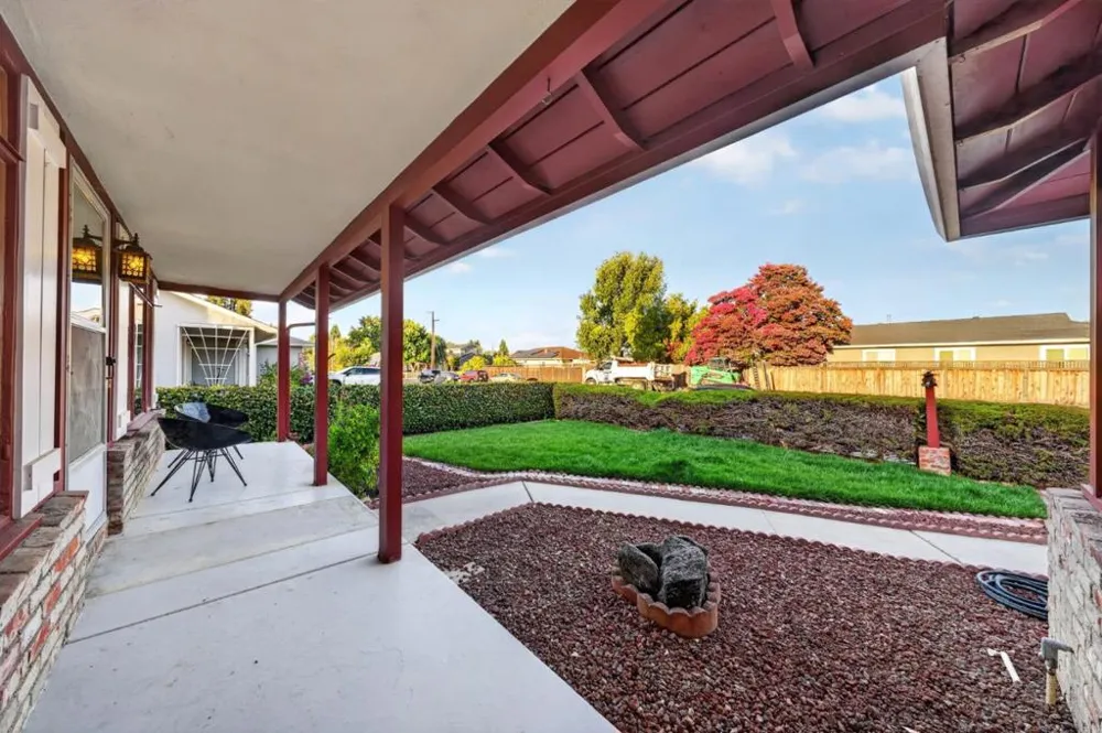 163 Sunset Avenue Sunnyvale, CA 94086
