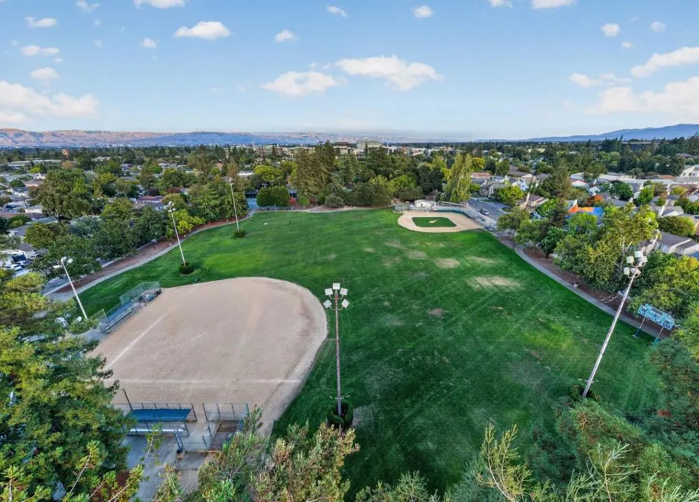 163 Sunset Avenue Sunnyvale, CA 94086