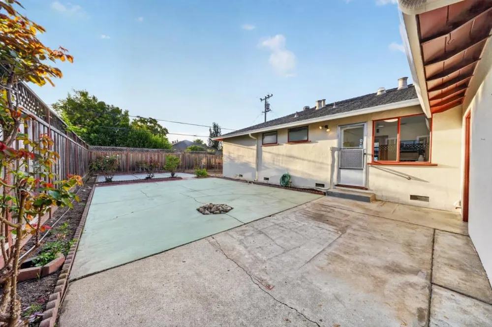 163 Sunset Avenue Sunnyvale, CA 94086