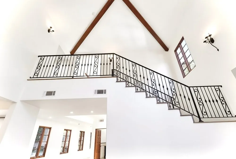 1805 Outpost Dr Los Angeles, CA 90068