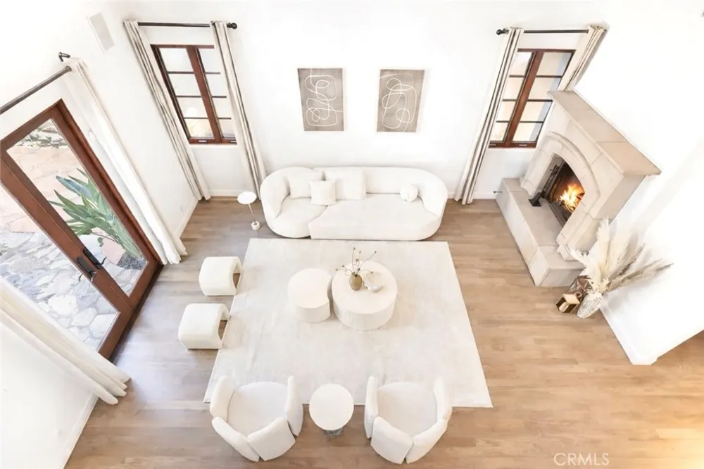 1805 Outpost Dr Los Angeles, CA 90068