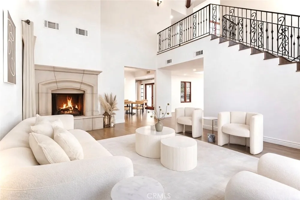 1805 Outpost Dr Los Angeles, CA 90068