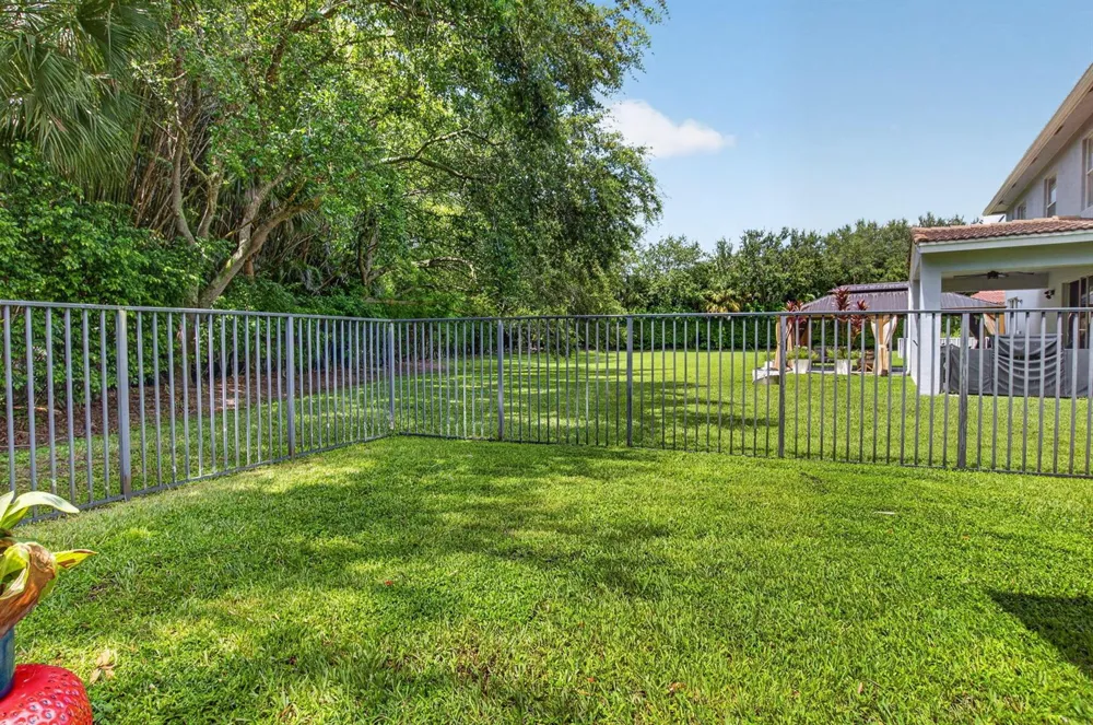 9262 Silver Glen Way Lake Worth, FL 33467