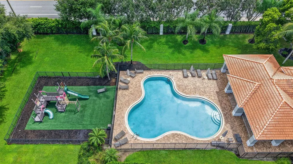9262 Silver Glen Way Lake Worth, FL 33467