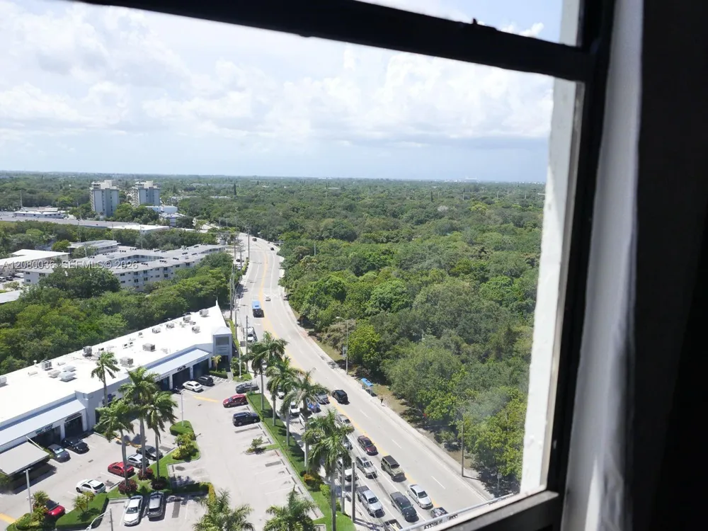 13499 Biscayne Blvd #PH1701 North Miami, FL 33181
