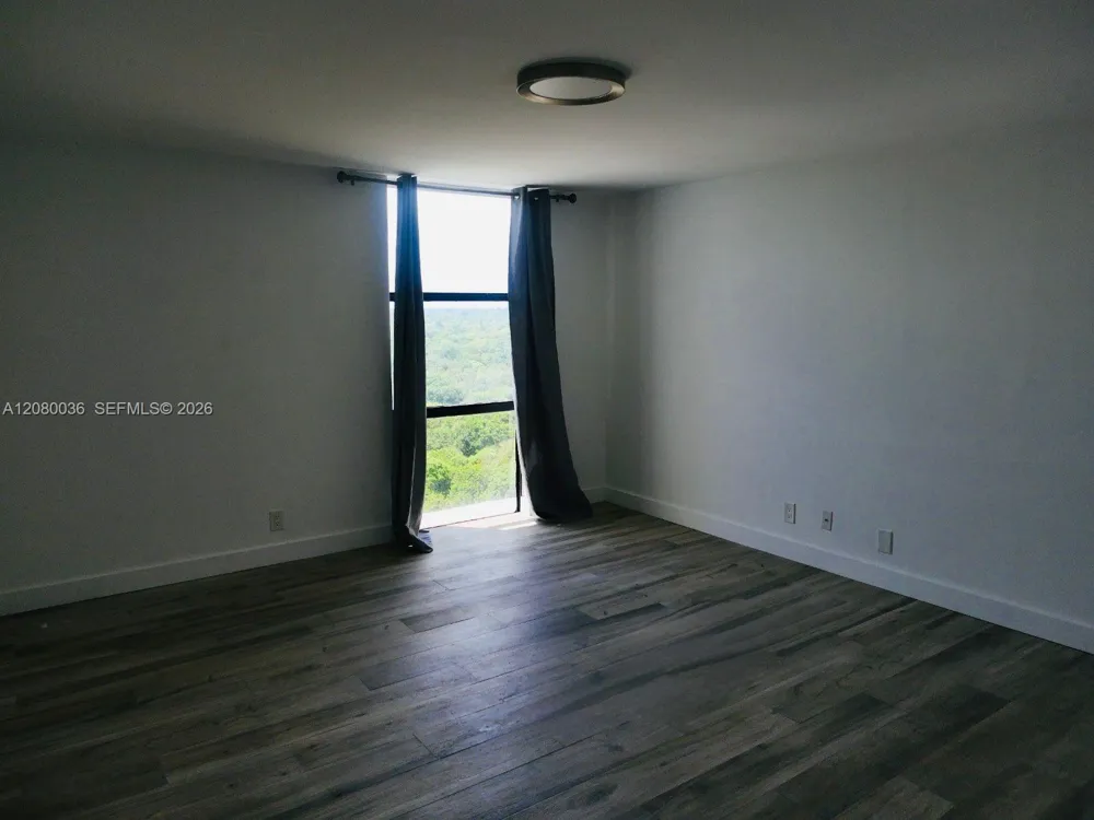 13499 Biscayne Blvd #PH1701 North Miami, FL 33181