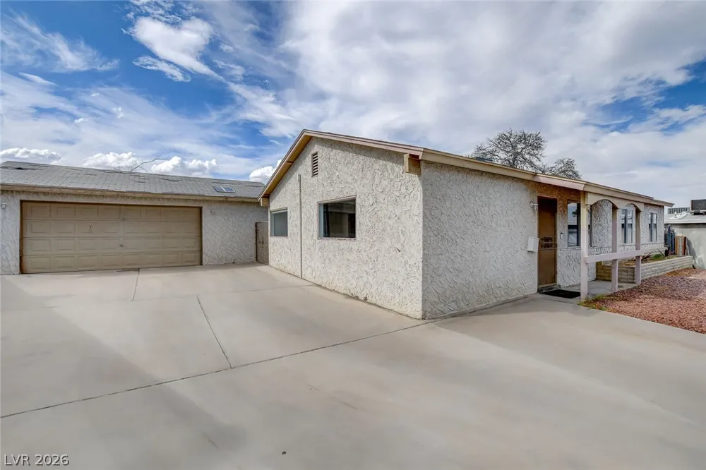804 Larch Court Las Vegas, NV 89145
