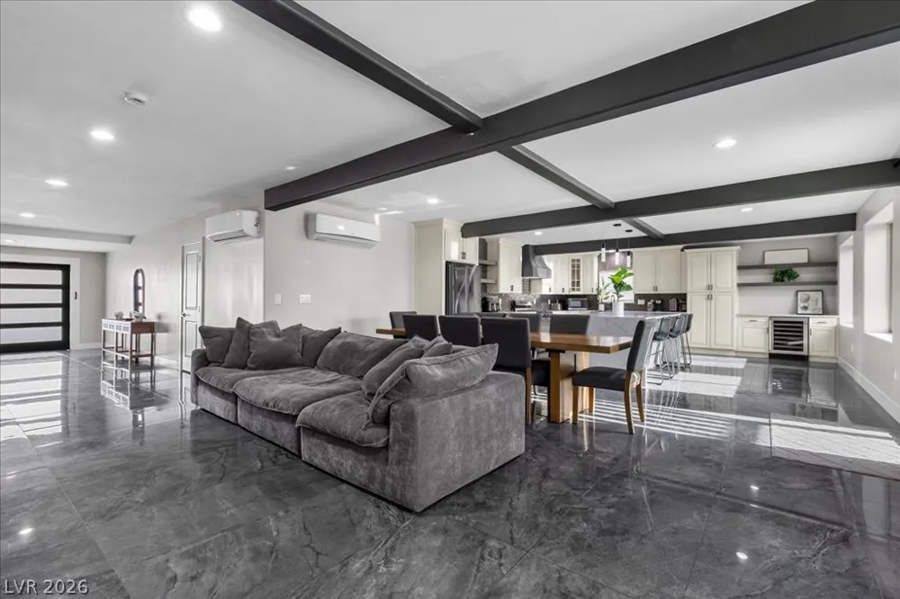 7061 S Valley View Boulevard Las Vegas, NV 89118