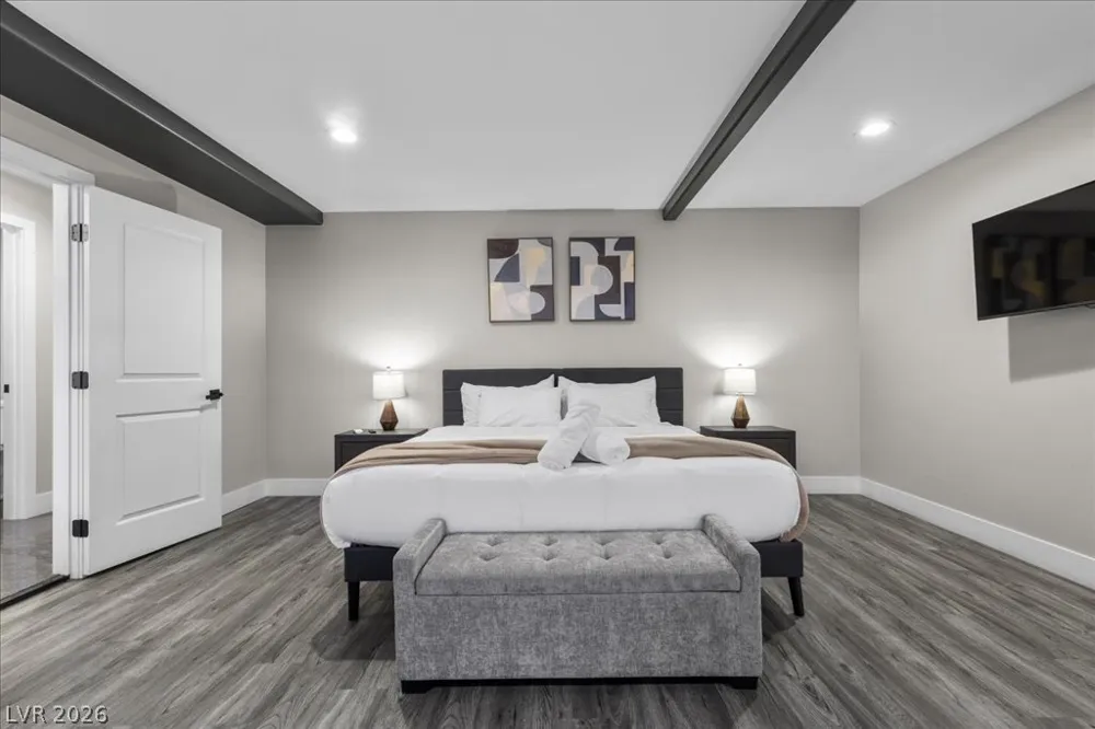 7061 S Valley View Boulevard Las Vegas, NV 89118