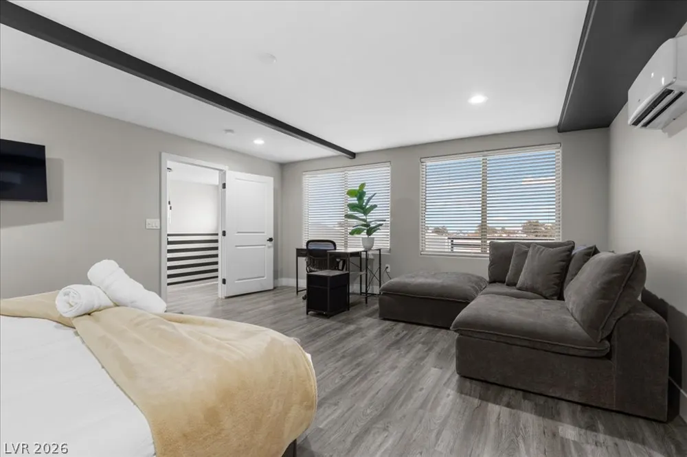 7061 S Valley View Boulevard Las Vegas, NV 89118